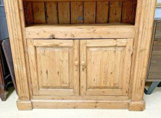 Vtg Old English Pine Open Bookcase Hutch Arched Top Entertainment Center Stereo 5