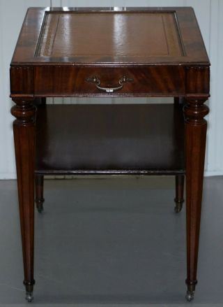FULLY RESTORED VINTAGE FLAMED MAHOGANY BROWN LEATHER SIDE LAMP TABLES 3