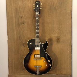 Gibson ES - 175D Vintage Hollowbody Archtop Sunburst 1968 w/ Hardshell Case 3
