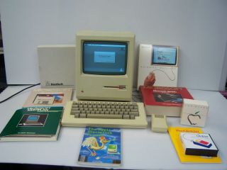 Vintage Macintosh M0001 128k In Orginal Box Near A Ok