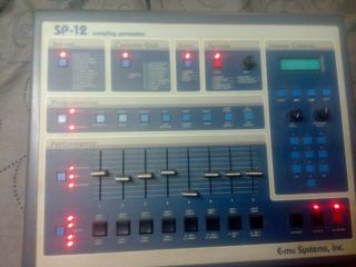 E Mu Sp12 Turbo Sampling Drum Machine Sp - 12 Emu Vintage //armens//