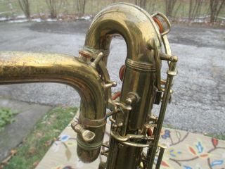 VINTAGE 1954 CONN 12M BARITONE NAKED LADY BARITONE SAXOPHONE PLAYS VERY WELL 2