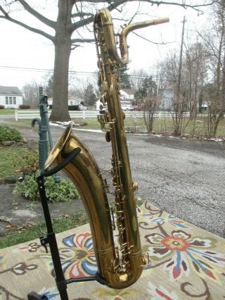 VINTAGE 1954 CONN 12M BARITONE NAKED LADY BARITONE SAXOPHONE PLAYS VERY WELL 4