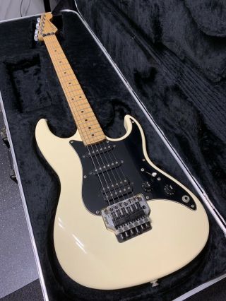 1991 Fender Vintage Usa Prodigy Electric Guitar W/ Hardshell Case