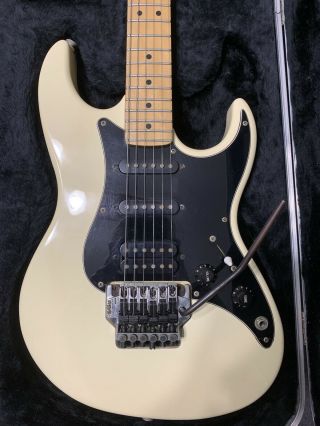 1991 Fender Vintage USA Prodigy Electric Guitar w/ Hardshell Case 2