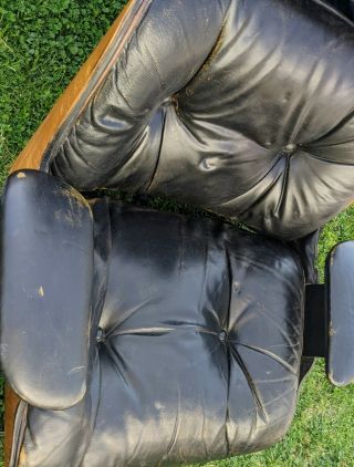 Vintage 80s Herman Miller Eames Lounge Chair - Black Leather (Chair ONLY) 4