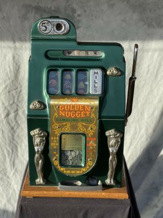 Vintage Antique 5c Golden Nugget Mills Novelty Casino Mechanical Slot Machine