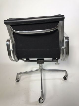 HERMAN MILLER EAMES ALUMINUM GROUP MANAGEMENT CHAIR BLACK LEATHER (2 avail) 6