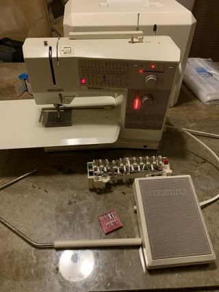 Vintage Bernina 1230 Electronic Sewing Machine With Case Pedal Feet