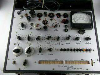 Vintage Hickok 752 Mutual Conductance Tube Tester 2
