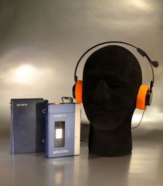 Sony Vintage Walkman Tps - L2 Cassette Player W/ Orig.  Case Plus Headphones