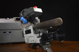 Vintage Camcorder JVC KY 17B Video Camera,  BR - S411U SVHS Recorder 5