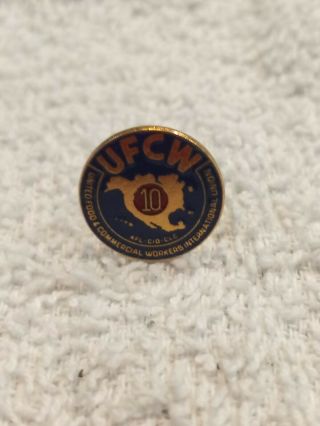 Vtg Ufcw United Food Worker Union International 10 Year Pin Button Pinback