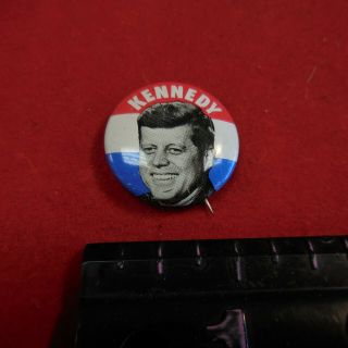 Vintage John F.  Kennedy Presidential Political Campaign Pin Badge Pinback Button