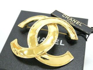 Auth Chanel Vintage Large Brooch Pin Cc Logo Gold Tone 94p France 40170458700 K