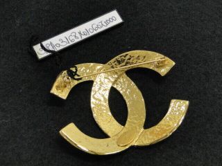 Auth CHANEL Vintage Large Brooch Pin CC Logo Gold Tone 94P France 40170458700 K 4