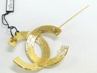 Auth CHANEL Vintage Large Brooch Pin CC Logo Gold Tone 94P France 40170458700 K 6