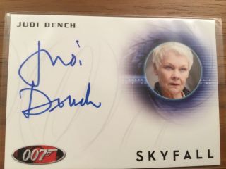 James Bond Autographs & Relics - Judi Dench As M Autograph Card A229 Skyfall
