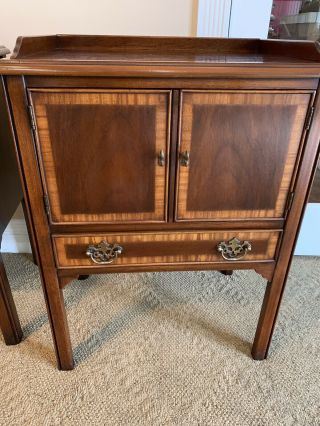 Vintage Pair Mahogany 18th Century Style Drexel Heritage Night Stands 3