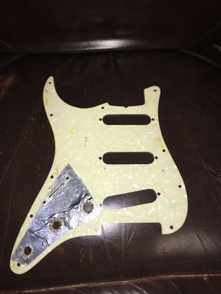 Vintage Fender Stratocaster Pearloid Pick Guard,  3 Pickup Covers And Knobs