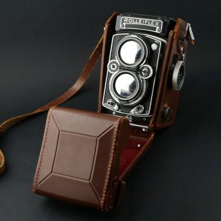 Vintage Rolleiflex Tlr Film Camera,  75mm F3.  5 Planar Lens W Leather Case Xlnt Nr