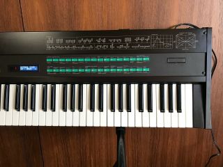 Yamaha DX7 vintage digital synth with case internal battery & display 3