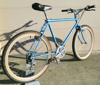Vintage 1983 Specialized Stumpjumper Mountain Bike all in cond. 2