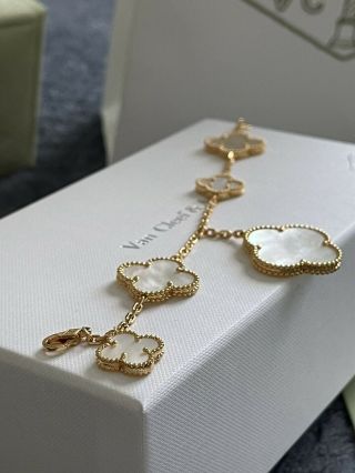 Van Cleef & Arpels 18k Yellow Gold Vintage Alhambra Bracelet White Onyx 2