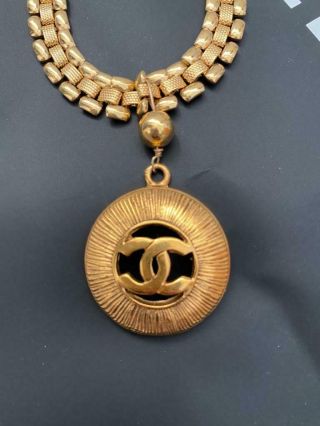 Authentic Chanel Vintage Cc Round Gold Plated Coco Necklace Choker