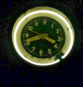 Vintage Antique Neon Glo Dial Clock 40s/50s Perfect