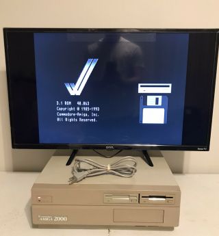 Vintage Commodore Amiga 2000 Computer And