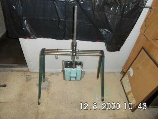 Vintage 1975 portable X - ray machine with tripod and Lasor point 4