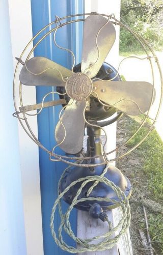 Vintage Hunter Electric Fan.  Brass Blades,  Brass Cage