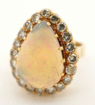 Vintage Heavy 18k Gold 1.  40ctw Vs Diamond/16 X 11mm Pear Opal Cocktail Ring