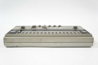 Roland TR - 606 Drumatix Computer Controlled Vintage Drum Machine 2