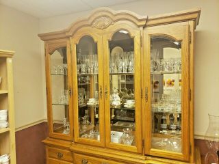Vintage Broyhill Premier Mirrored China Cabinet 4