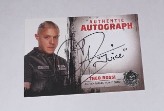 Theo Rossi Auto Juan Carlos " Juice " Ortiz Sons Of Anarchy Cryptozoic Autograph