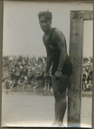 Vintage Hawaiian Swimmer Surfing Olympic Photograph: Duke Kahanamoku C.  1920