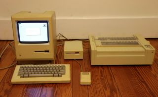 Vintage 1984 Apple Macintosh 128k M0001,  Keyboard Mouse Imagew