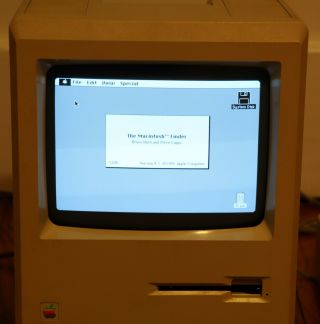 Vintage 1984 Apple Macintosh 128k M0001,  keyboard mouse Imagew 2