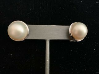 Vintage 20 Mm Mabe Pearl And 14 Karat White Gold Large Size Earrings