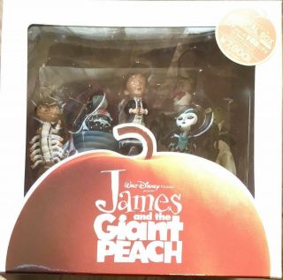 Disney Tim Burton James And The Giant Peach Movie Figure & Vhs Limited Edition