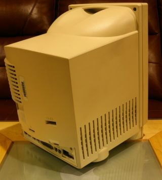 Macintosh Color Classic 8mb ram 520mb hdd system 7.  1 Vintage 68030 68k Mac Apple 4