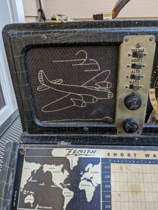 Vintage Zenith 7G605 Bomber Grille Shortwave Radio 3