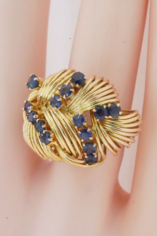 Vintage heavy 14K gold 1.  50CTW Blue sapphire cluster flower cocktail ring size 7 3