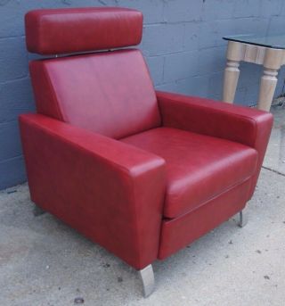 Vintage Red Modern Recliner Lounge Chair Vinyl Club Game Seat Chrome Accent 3