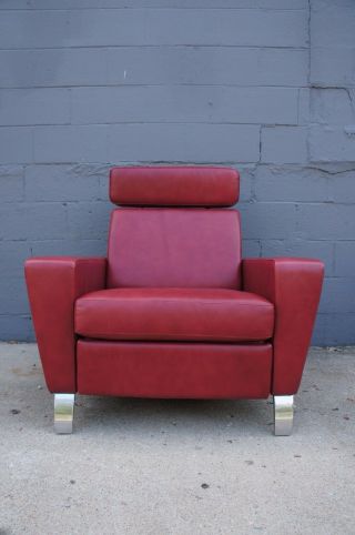 Vintage Red Modern Recliner Lounge Chair Vinyl Club Game Seat Chrome Accent 4