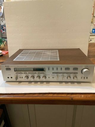 Vintage Yamaha R - 2000 Stereo Receiver / Amplifier