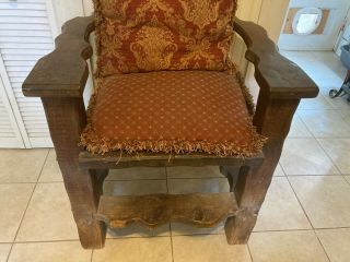 Vintage Throne chair movie prop 3