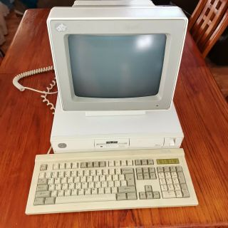 Ibm Ps/2 Model 30 286 Vintage Desktop Pc W/ Crt Monitor & Keyboard